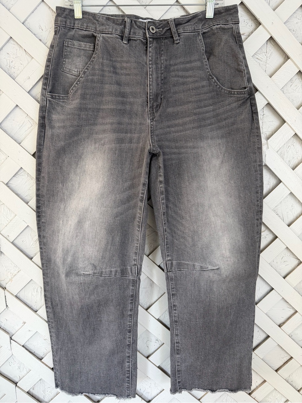 Mica Los Angeles Barrel Leg High Waisted Jeans size 30 Gray